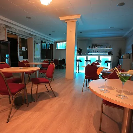 Ciudad De Vacaciones Cala Montjoi * 罗萨斯