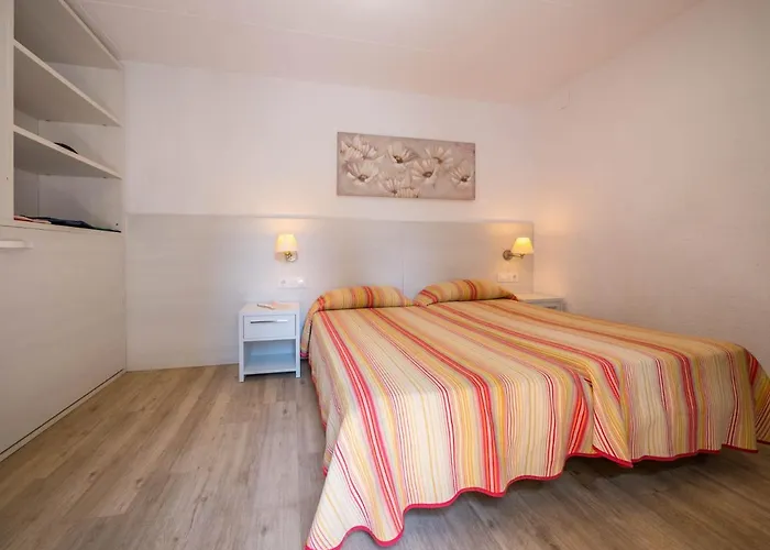 Ciudad De Vacaciones Cala Montjoi Θέρετρο