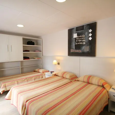 리조트 Ciudad De Vacaciones Cala Montjoi *