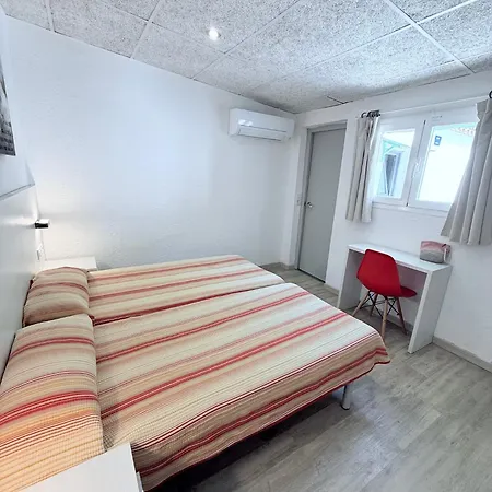 Ciudad De Vacaciones Cala Montjoi 로지즈