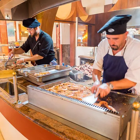 Ciudad De Vacaciones Cala Montjoi 로지즈