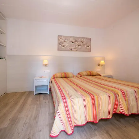 Ciudad De Vacaciones Cala Montjoi Курортный комплекс