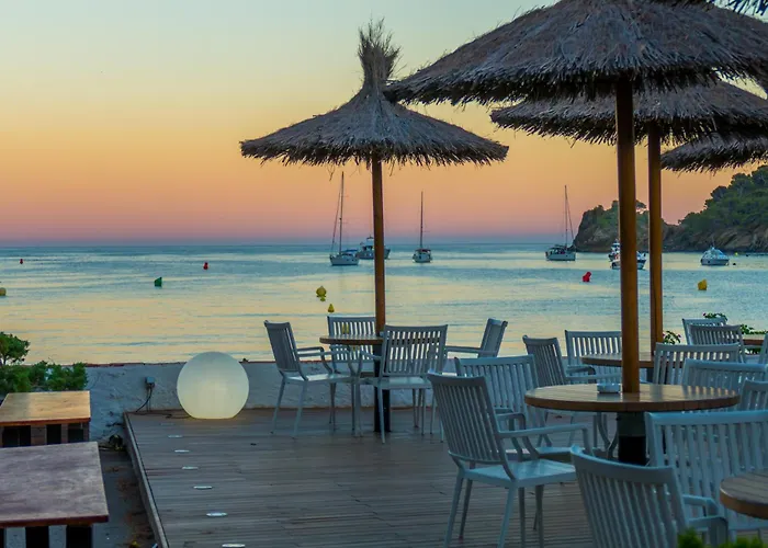 Ciudad De Vacaciones Cala Montjoi *