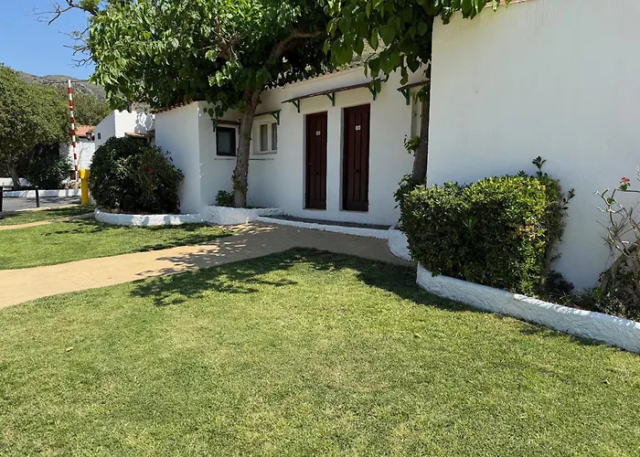 Ośrodek wypoczynkowy Ciudad De Vacaciones Cala Montjoi *